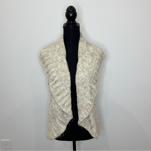 Its Our Time Beige Sleeveless Knit Front Open Women's Cardigan (Medium) - Picture 2 of 8